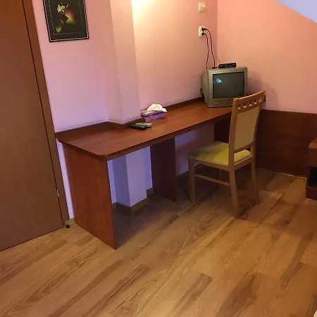 Maj Hotel